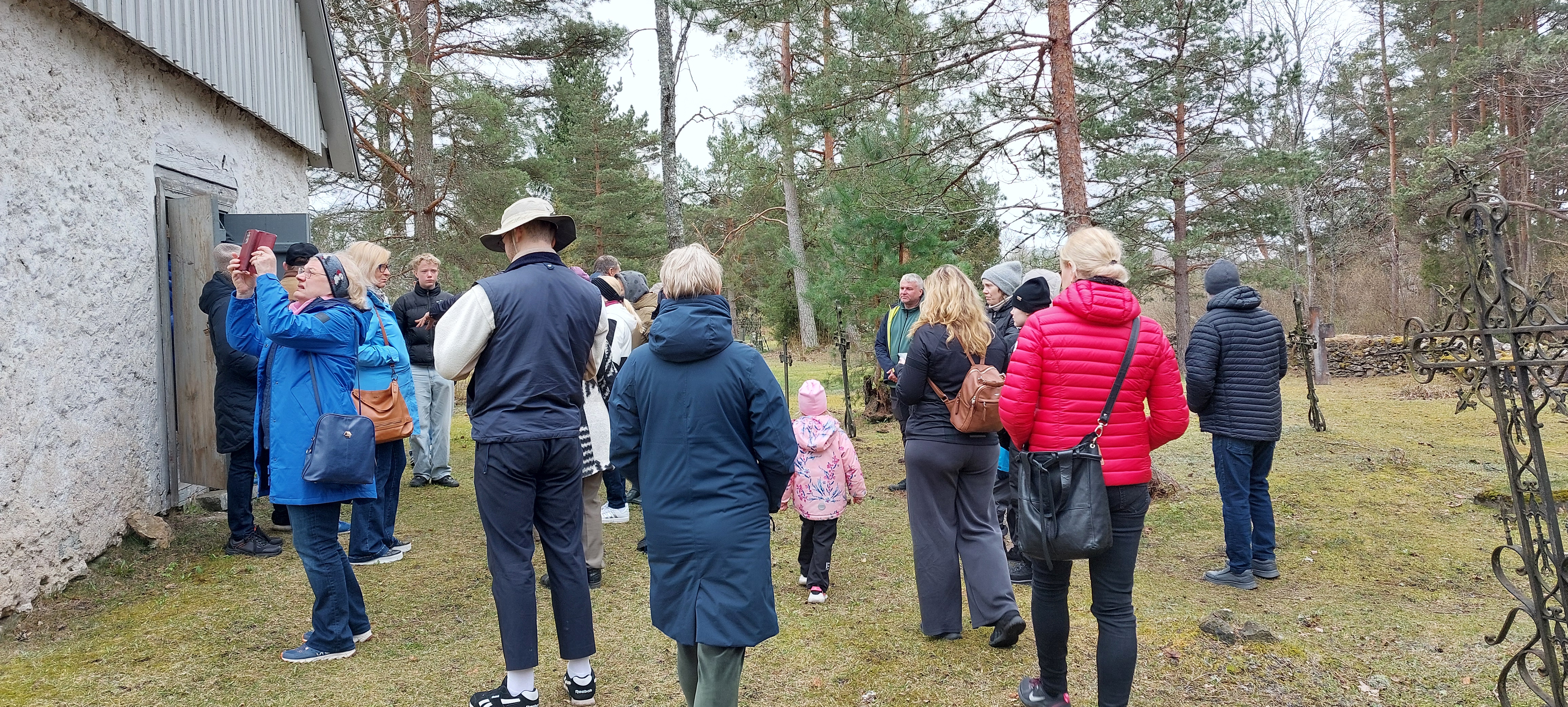 Nõva kiriku külastajad 25.04.2026